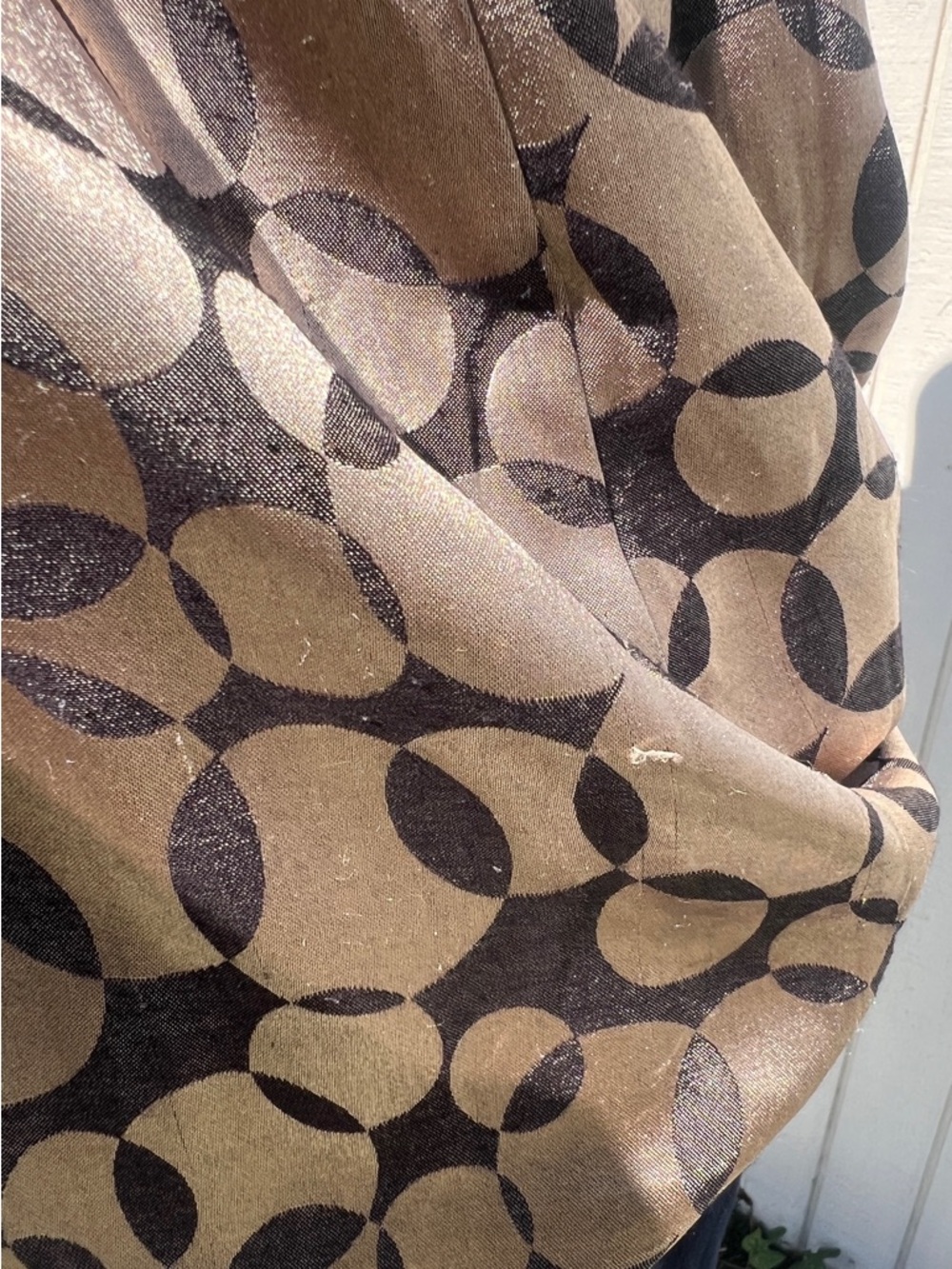 Liz Lange Maternity Gold Brown Patterned Sleeveless Blouse Size L - Picture 5 of 6